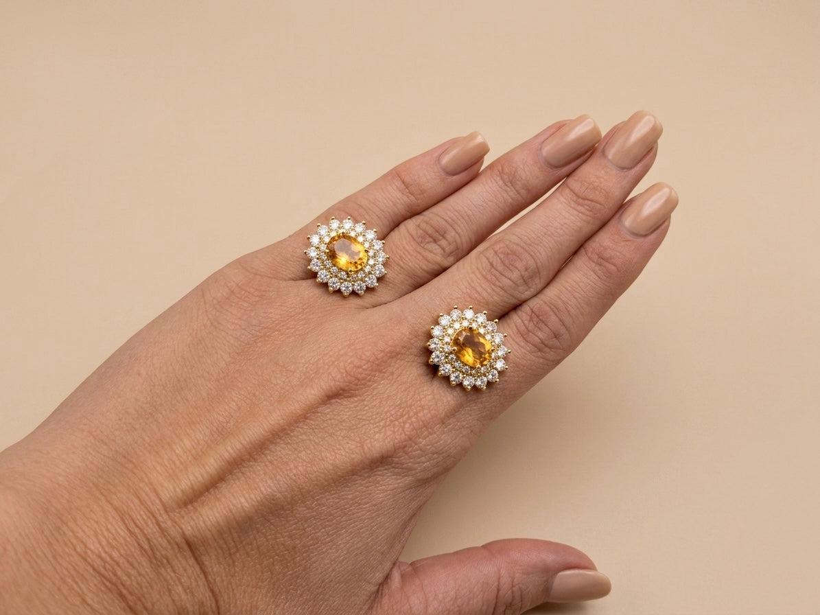 Brinco Oval Cravejado Banhado a Ouro 18k
