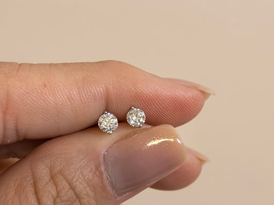 Brinco Segundo Furo 4mm Moissanite
