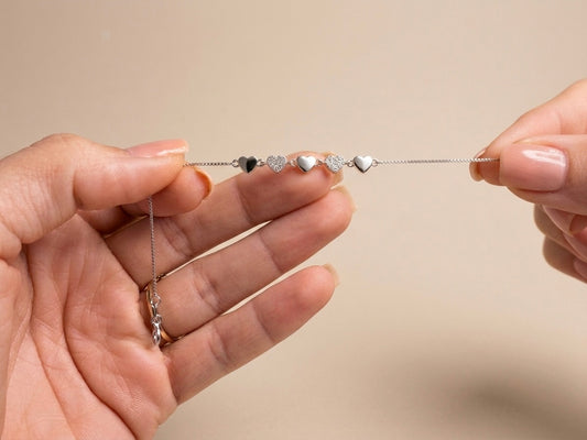 Pulseira Corações Cravejados Prata 925