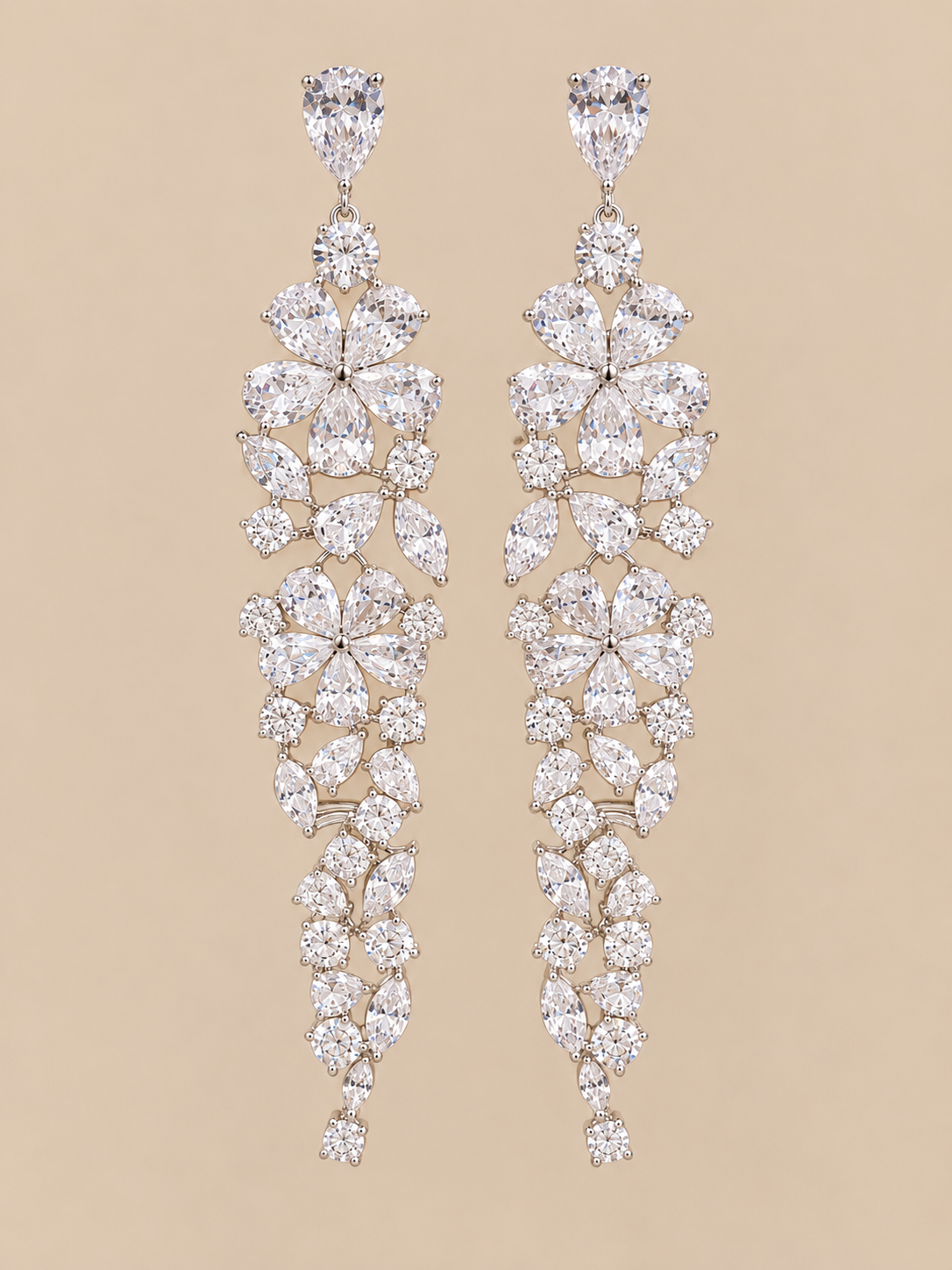 Brinco Longo Zircônias - Coleção EllA
