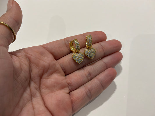 Argola com Pingente de Coração