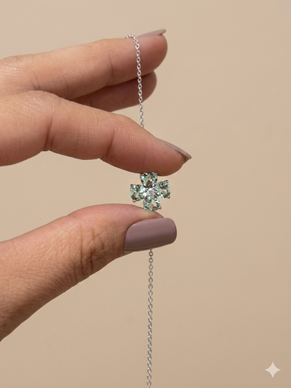 Pulseira Trevo com Zircônias Azuis em Prata 925