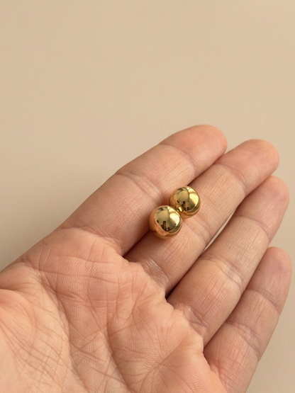 Brinco Bola Lisa Banhado a Ouro