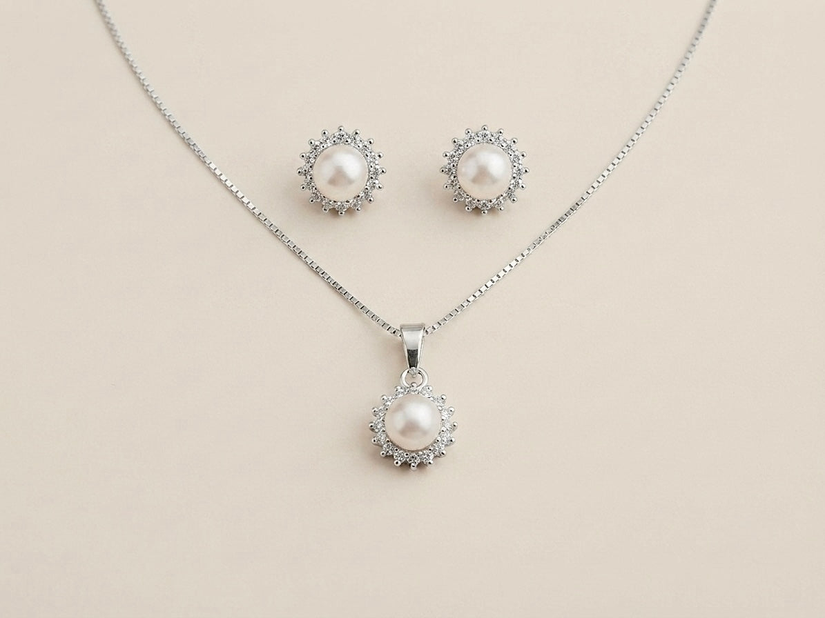 Conjunto Pérola com Halo de Zircônias em Prata 925