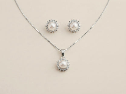Conjunto Pérola com Halo de Zircônias em Prata 925