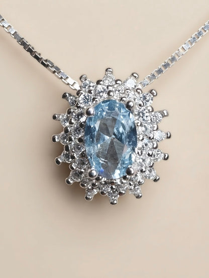 Colar Oval Cravejado Zircônia Azul em Prata 925