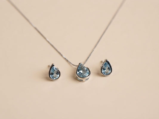 Conjunto Gota Zircônia Azul em Prata 925
