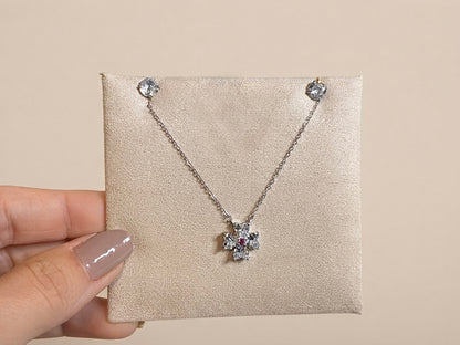 Conjunto Colar Flor e Brincos Ponto de Luz