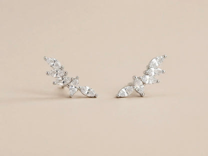 Brinco Ear Cuff Cravejado em Prata 925