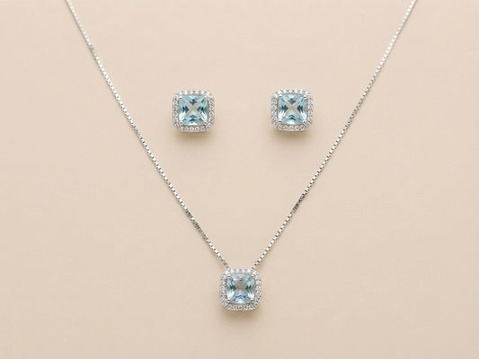 Conjunto Quadrado com Zircônia Azul Claro em Prata 925