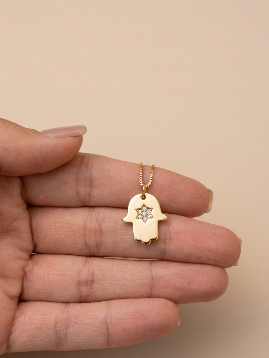 Colar Mão de Fátima Banhado a Ouro 18k
