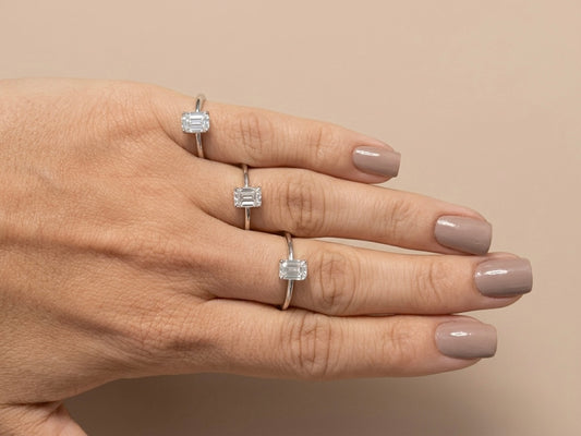 Anel Solitário Retangular Moissanite Liso em Prata 925