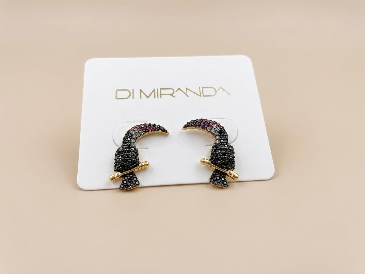 Brinco Tucano Cravejado Banhado a Ouro