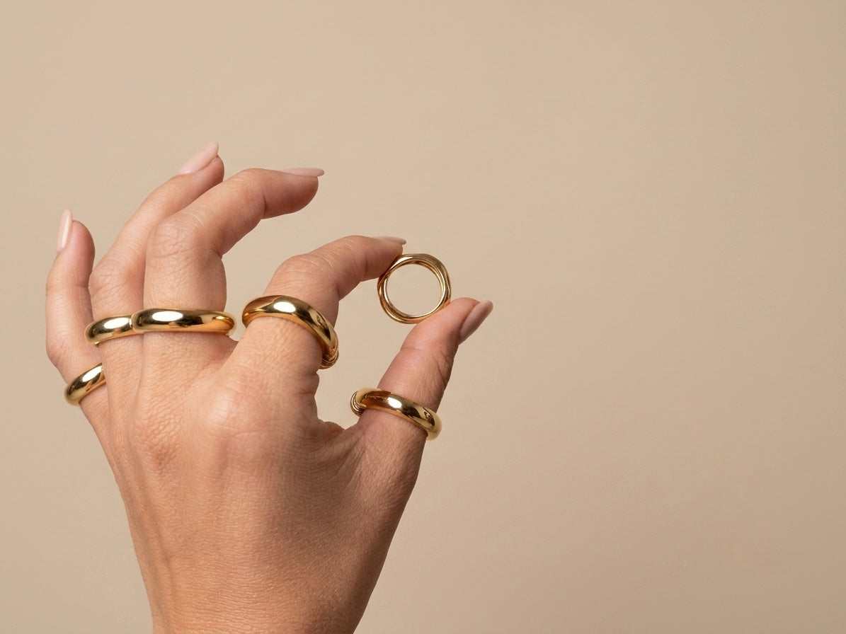 Anel com Zircônia Banhado a Ouro