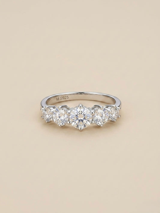 Anel Solitário Redondo Moissanite em Prata 925