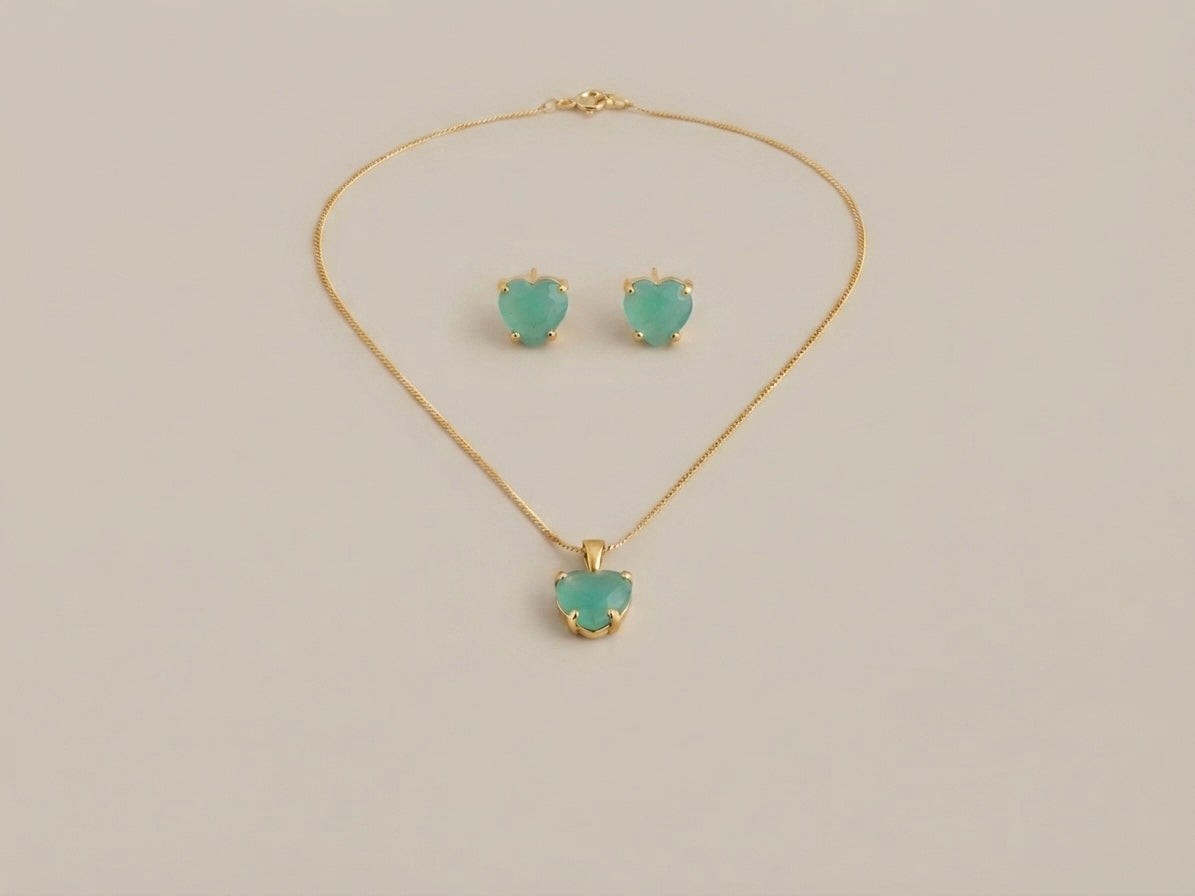 Conjunto Coração Verde Banhado a Ouro