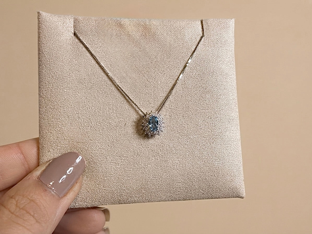 Colar Oval Cravejado Zircônia Azul em Prata 925