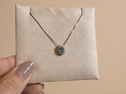 Colar Oval Cravejado Zircônia Azul em Prata 925