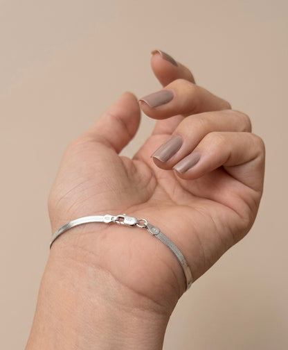 Pulseira Malha Fita Lisa Prata 925