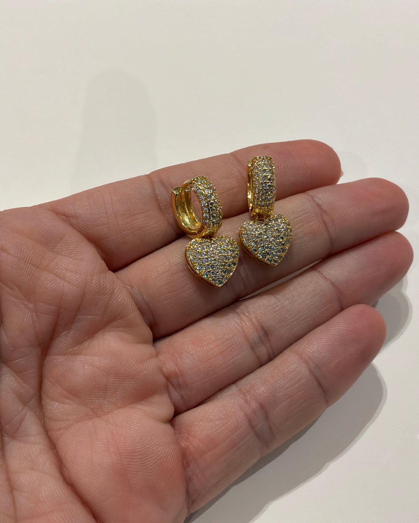 Argola com Pingente de Coração